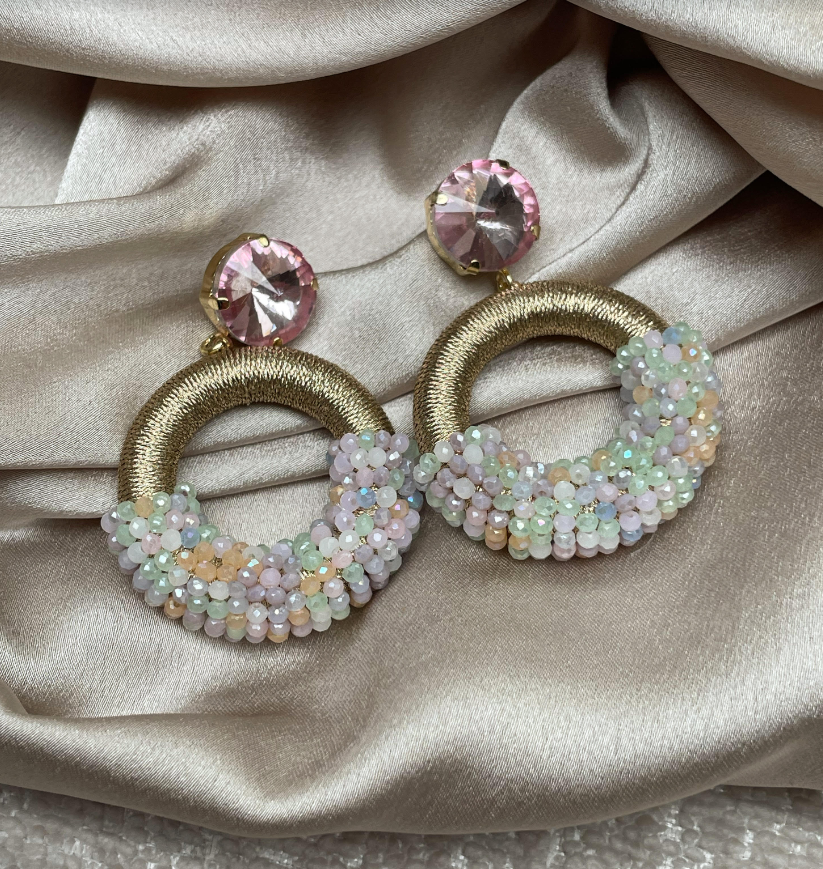 AA 0040 - Oorbellen - Crystal Beads - 5,5 x 4 cm - Multicolor/Goudkleurig