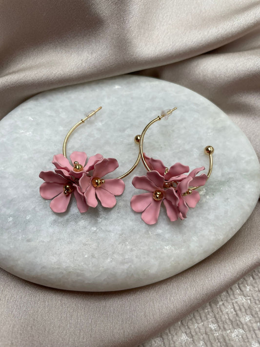 AA 0036 - Oorbellen - Bloem - 5 x 3 cm - Roze/Goudkleurig